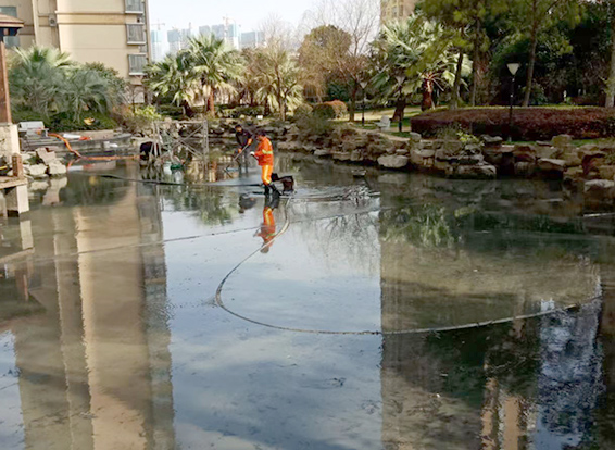 巴马景观池淤泥清理