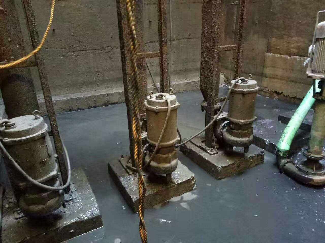 巴马污水池清理