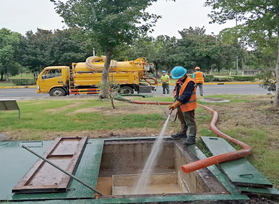 巴马化油池清理